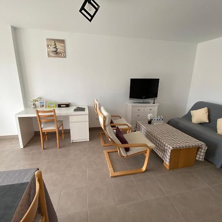 Chez Ngoc - Appartement Meuble Lannion Exteriör bild